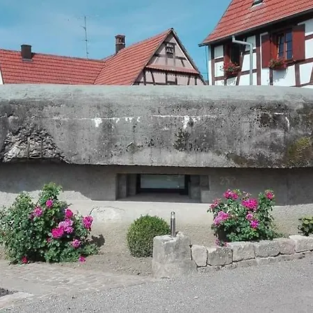 Casa de hóspedes Au Bunker 67 3*