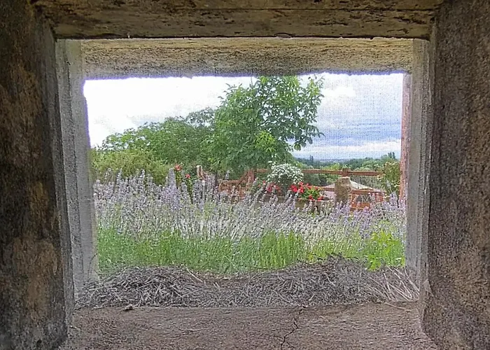 Au Bunker 67 Guest house 3*